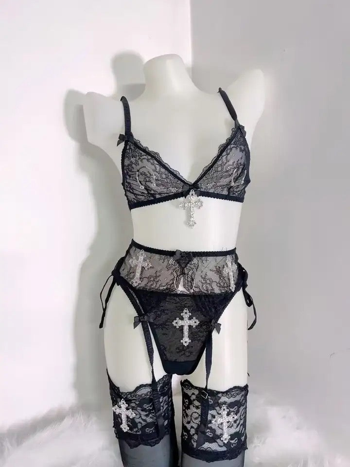 Black Lace Romantic Gothic 6 Piece Chain Lingerie Set