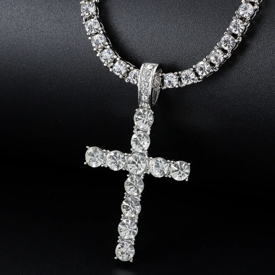 Silver Iced Out Diamente Gothic Cross Necklace