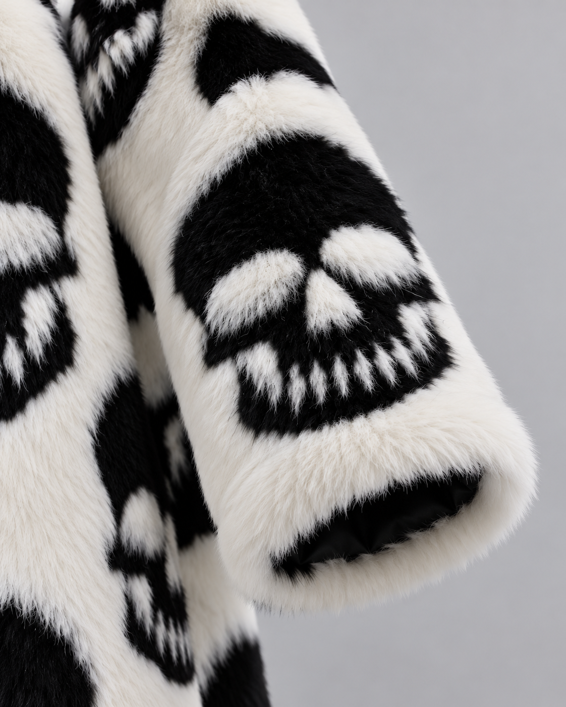 Gothic Skull Print Faux Fur Long Coat – Black & White