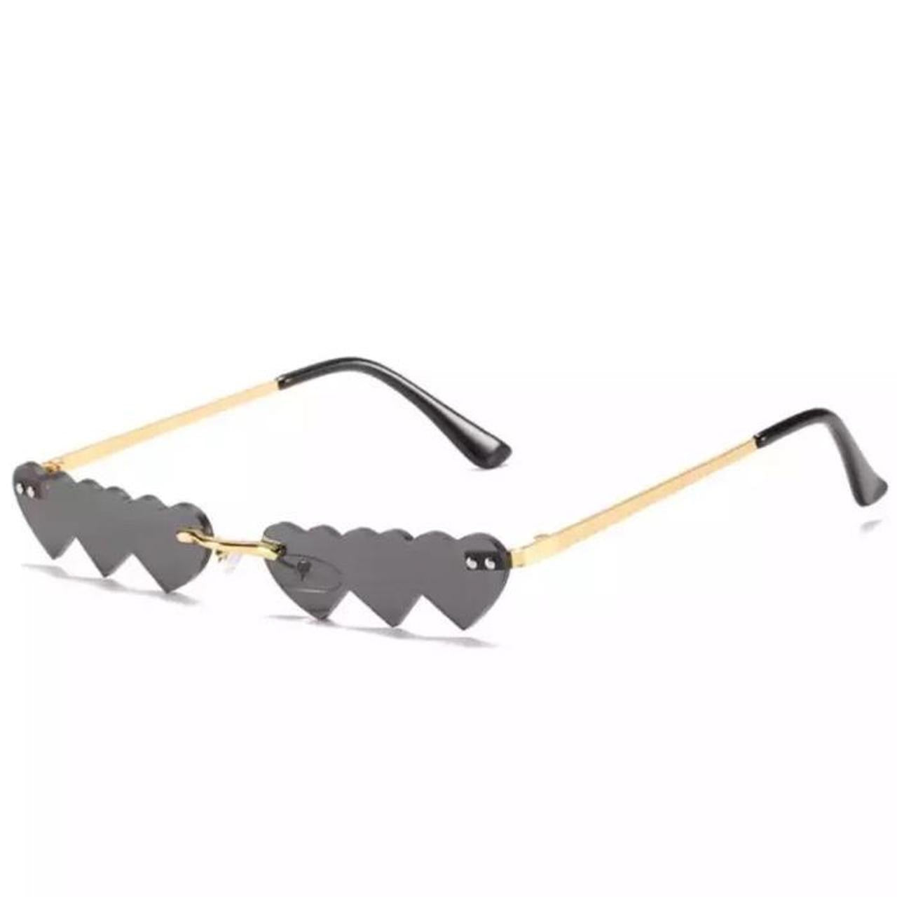 Black Heart Small Frame Sunglasses